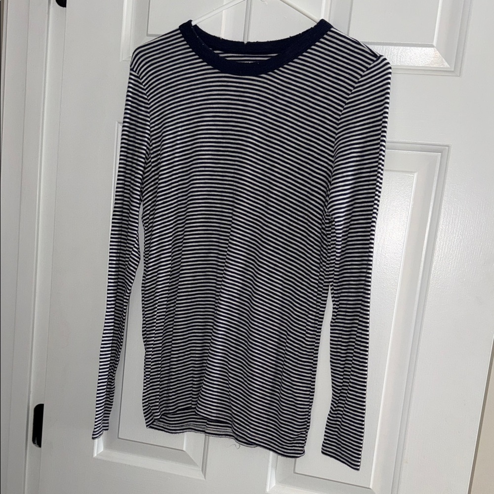 Aerie Black and White Striped Long Sleeve Tee